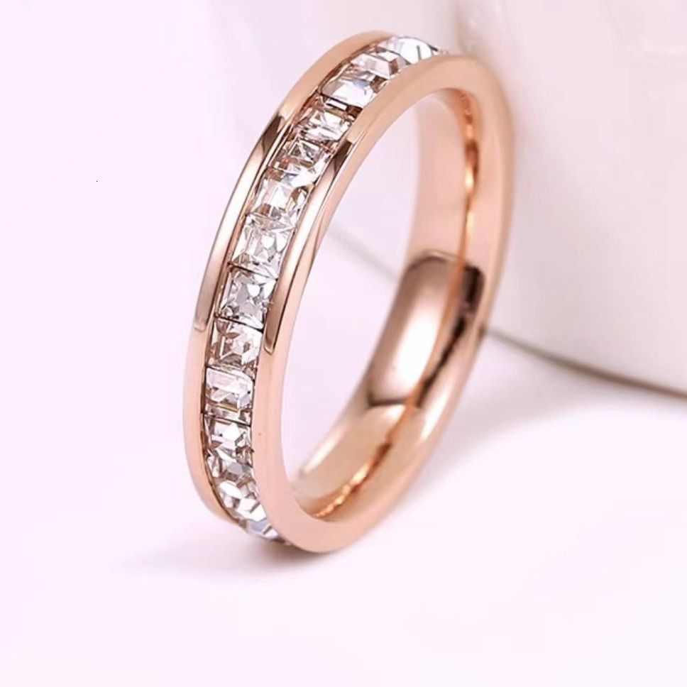 Fashion Light Luxury Style Simple Elegant Row Diamond for Women High-end Versatile Titanium Steel Non-fading Ring