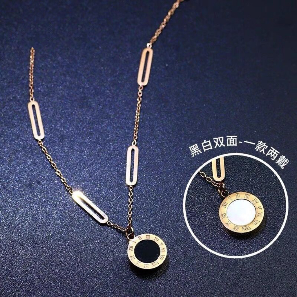 Light Double-Sided Roman Black and White Shell Necklace for Women, High-End Versatile Fashionable Titanium Steel Non-Fading Jewelry