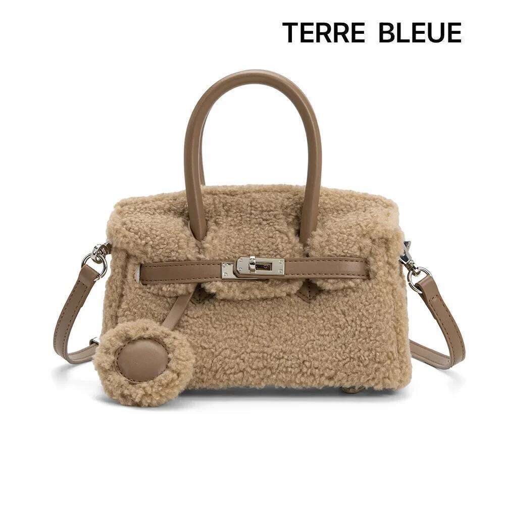 Hot Selling Fashionable Versatile Lamb Wool Women's High-End Feel Handbag Spring Summer New Arrival Soft Crossbody Bag Designer Bags