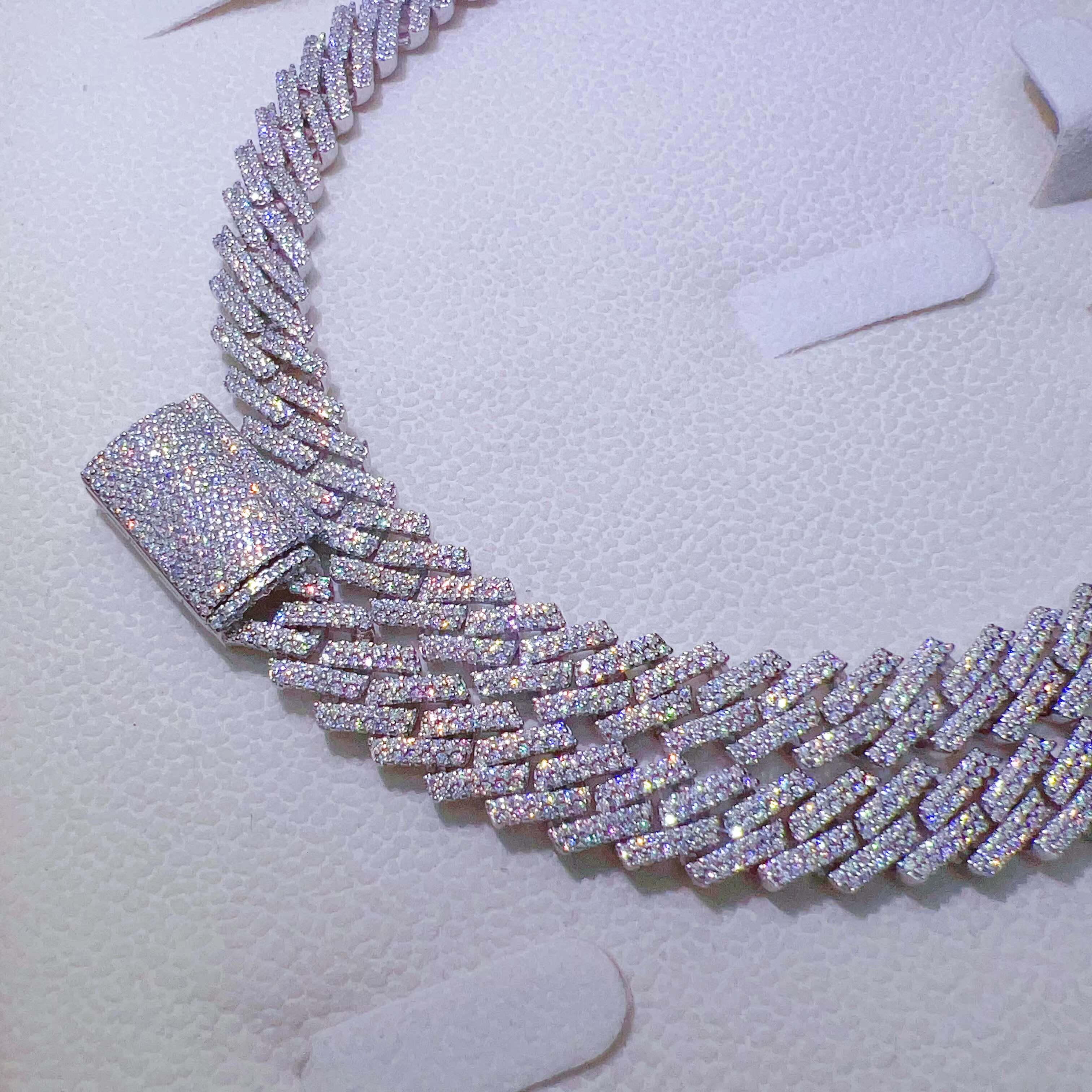Iced Out Fashion Cuban Link Necklace 10MM Solid Silver Moissanite Cuban Chain for Men Women