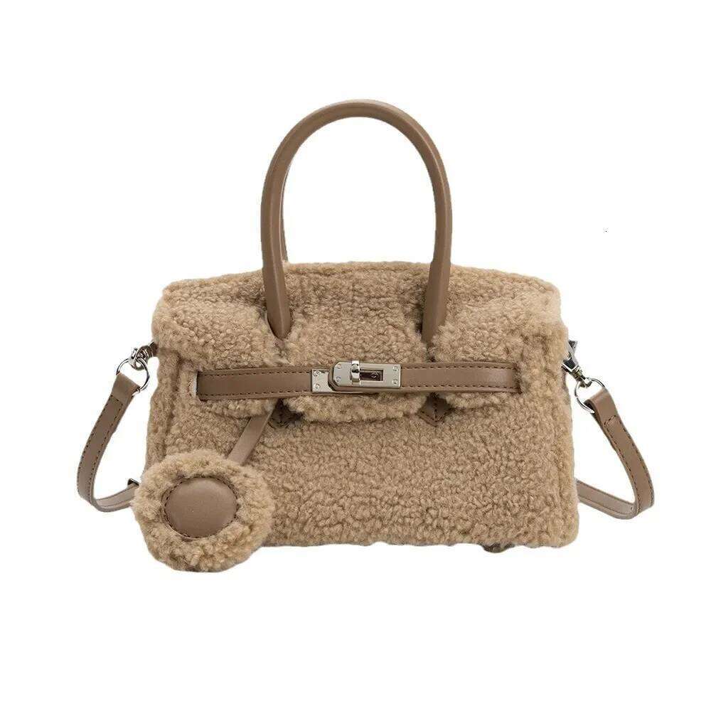 Hot Selling Fashionable Versatile Lamb Wool Women's High-End Feel Handbag Spring Summer New Arrival Soft Crossbody Bag Designer Bags