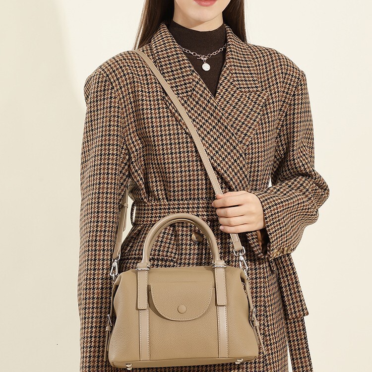 Free Shipping Versatile Handbag For Women Genuine Leather Commuter Shoulder Bag Luxury 2025 New Style Designer Bags Textured Bag Handbag