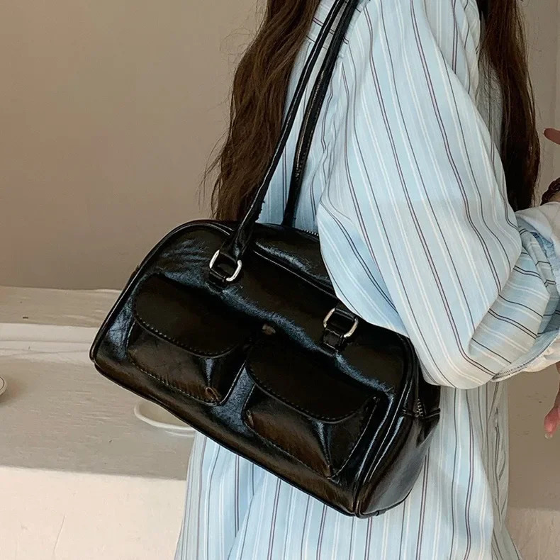 Womens Retro Single Shoulder Handheld Underarm Bag Oil Wax Leather Bag Double Bag Casual Bag 250614