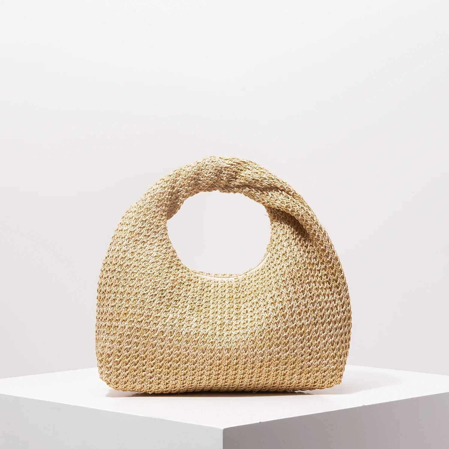 Fashionable Pleated Straw Bag Boho Beach Bags For Women Premium Style Tote Bags For Ladies Holiday Outfits Travel Must Haves Z250617
