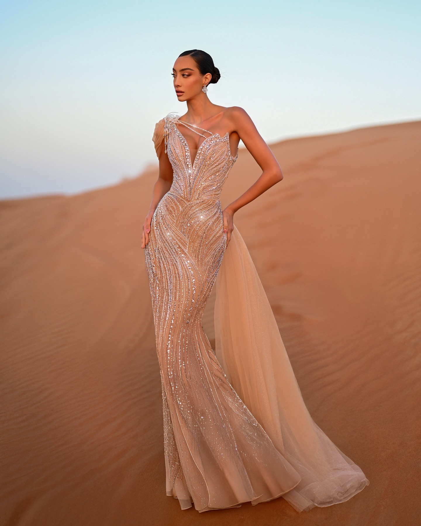 Stylish Evening Dresses Sequins One Shoulder Prom Dress Beading Mermaid Sleeveless Rhinestone Feather Party Gowns Vestidos De Noche Plus Size
