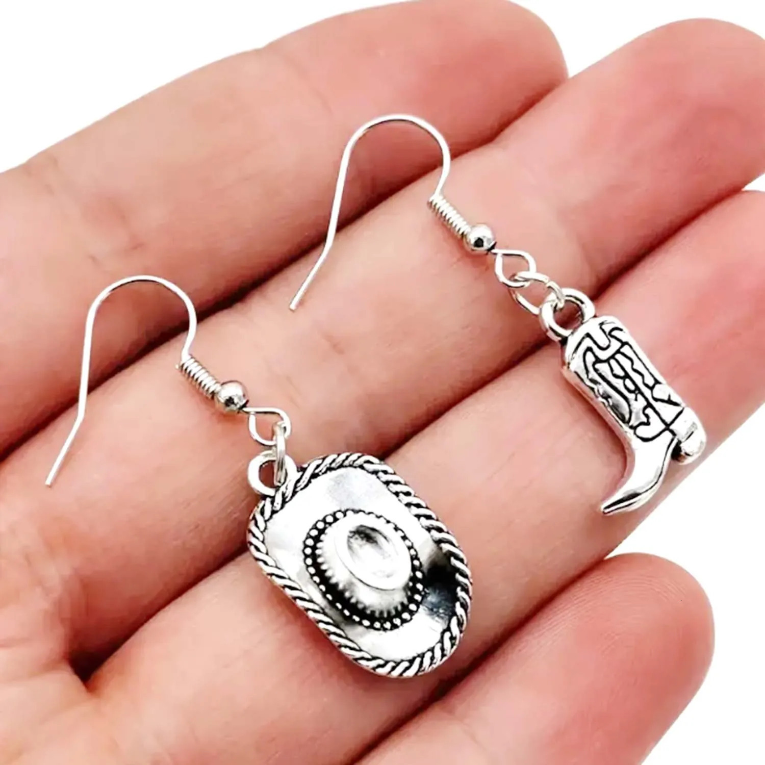 30pcs Western Cowboy Charms Alloy Western Horse Cowboy Hat Cowboy Boots Bull Head Pendants for DIY Jewelry Making Accessories 250609