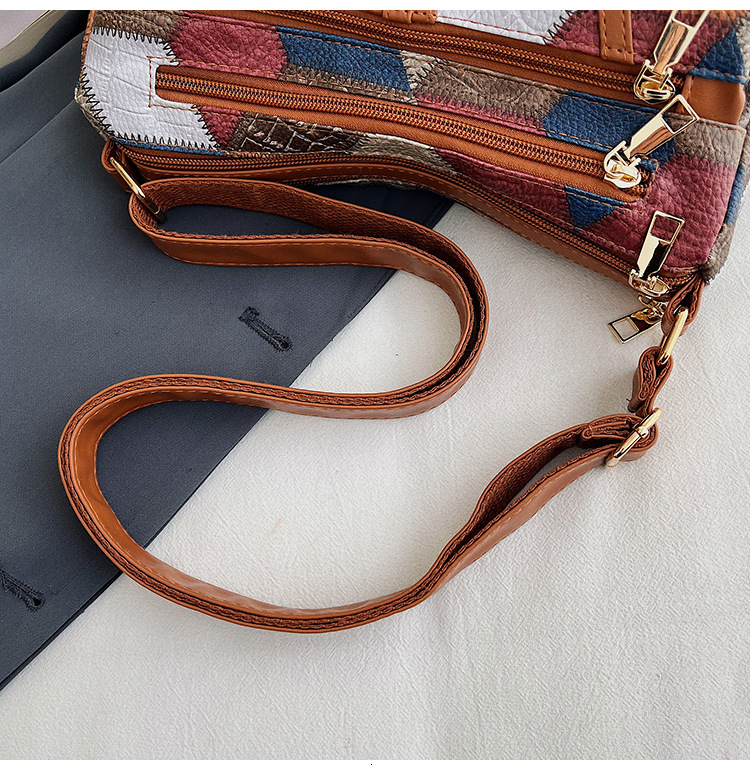 Free Shipping 2025 New Designer Bag Casual High-quality Shopping Bag Color Blocked Fashion Retro Multi Compartment Large Capacity Commuting Shoulder T