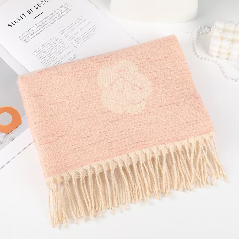 T994 Korean version of warm shawl women's autumn and winter new printing scarf small fresh fashion all-match warm neck