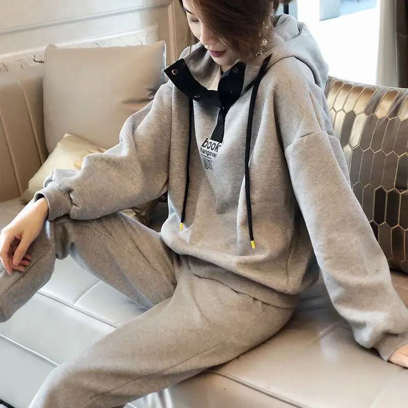 Sport Sweatshirts for Women Baggy Hoodies Loose Tops Pants 2 Piece Set Hooded Harajuku Fashion Autumn and Winter Female Clothes