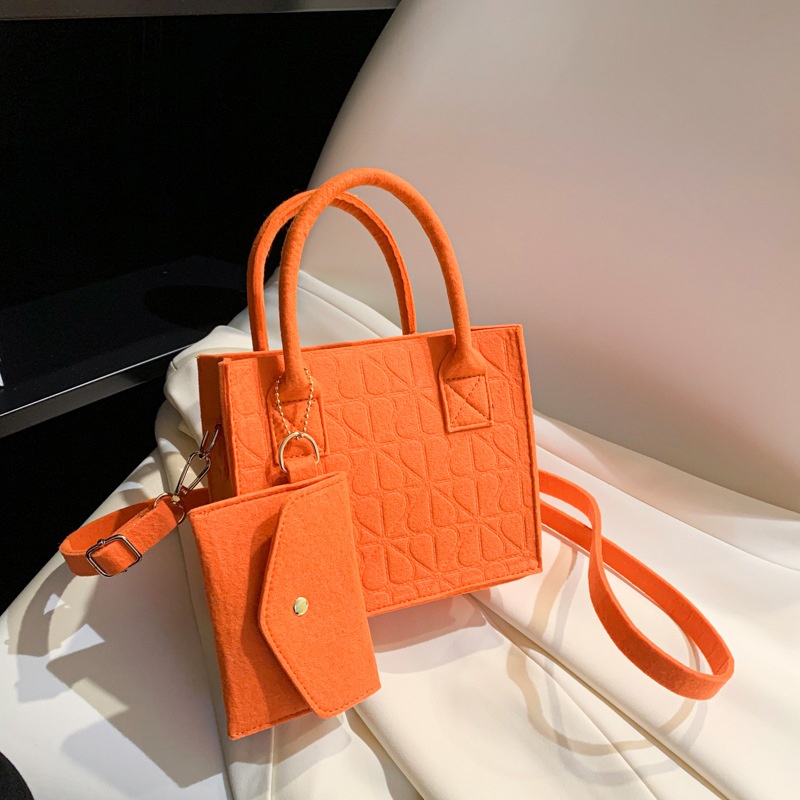 Designer Bag Luxury Bag Free Shipping Women S Designer New Korean Version Simple Indentation Felt Lightweight Two Piece Set Shoulder Bag Small Square 