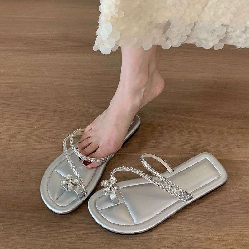 Women's flat bottomed rhinestone shoes summer outdoor new women's sandals designer sandals beach soft soled women's slippers