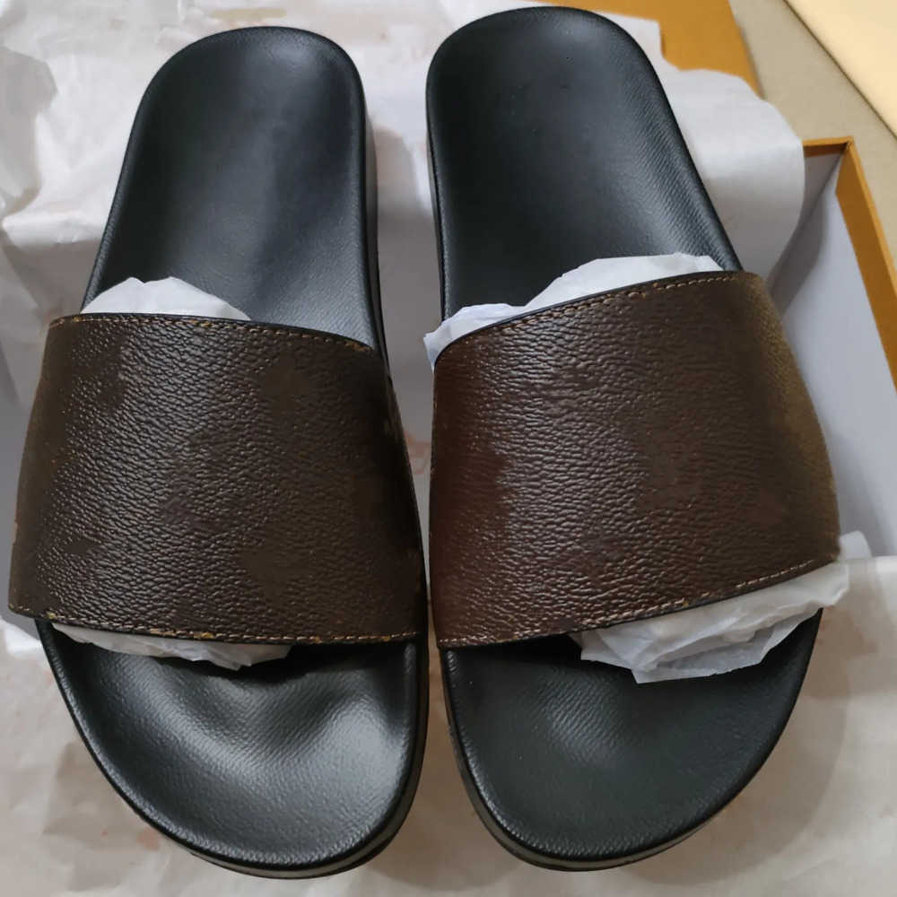 Man sandal famous designer woman Waterfront Mule sandals Mans pool Slippers pillow comfort Flip Flops mules Slippers Men women Beach slide size 35-46