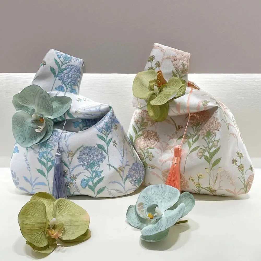 Temperament Lunch Bag Storage Bags Small Item Pouch Cheongsam Accessories New Chinese Style Handbag Tassel Knot Wrist Bag Z250617
