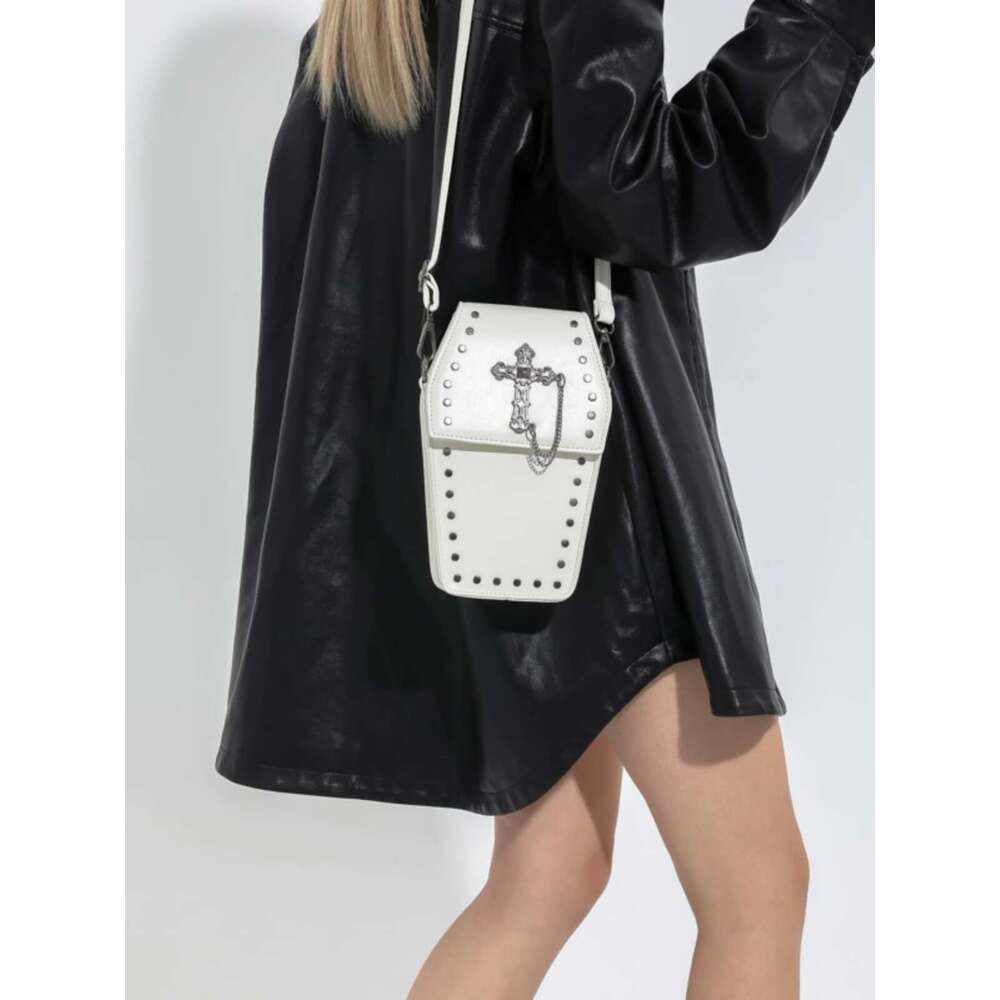 Dark Gothic Style Cross Skull Shoulder Niche Hot Girl Motorcycle Fashion Rivet Women s Crossbody Phone Bag