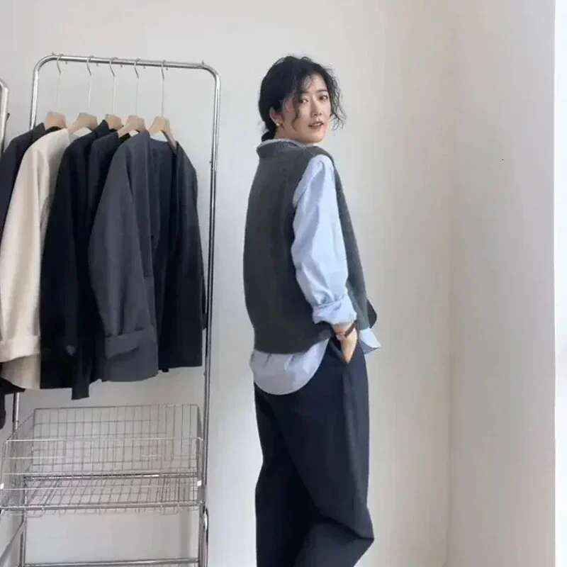 Lady Sweaters Solid Round O Neck Knit Vests for Women Pullover Waistcoat Smooth Cheap Clothes The Trip Clothing Promotion New In