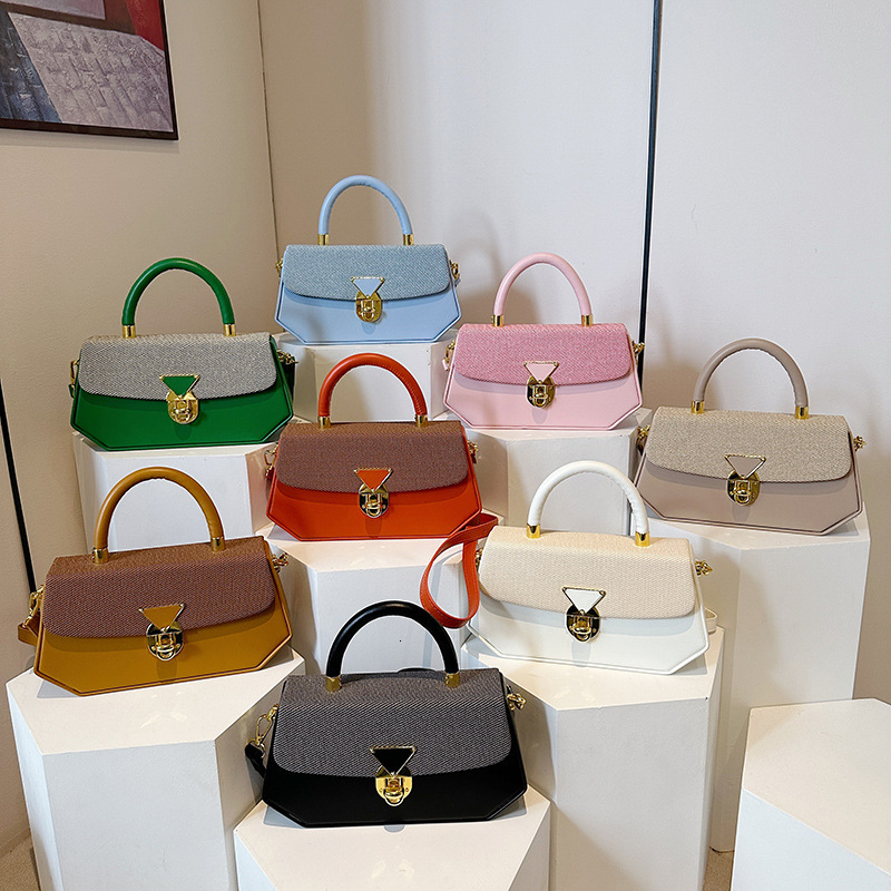 Top brand high-quality new free delivery designer bag fashion Korean style handbag high-end sense shoulder bag commuting crossbody bag new free delive