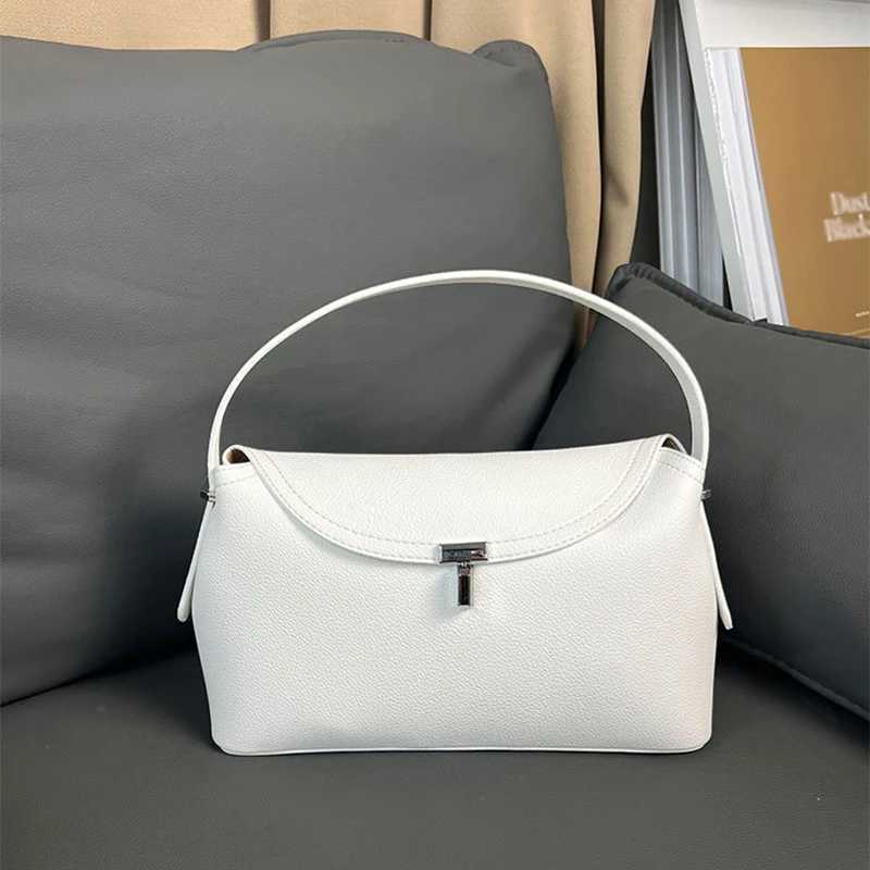 Womens Flap Handbag High Quality Lychee Pattern Shoulder Bag Silver Lock Large Capacity Tote Bag New Fashion Womens Bag Z250617