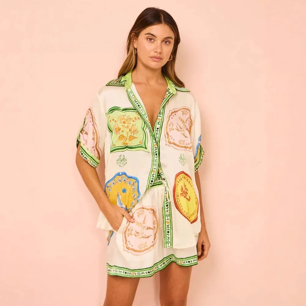 Casual Loose Satin Print Shirt Collar Shorts Set Fashionable Versatile Two-Piece Womens Wear Comfortable Breathable 250616