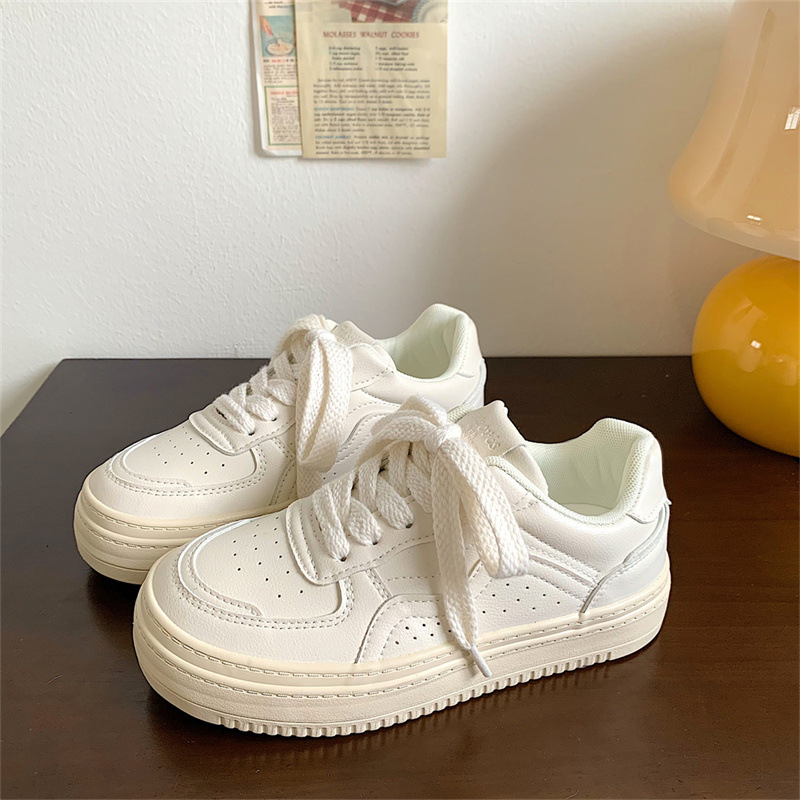 2025 New Popular Spring Women's Casual Shoes Retro Sports Shoes Thick Soled Height Increasing Board Shoes