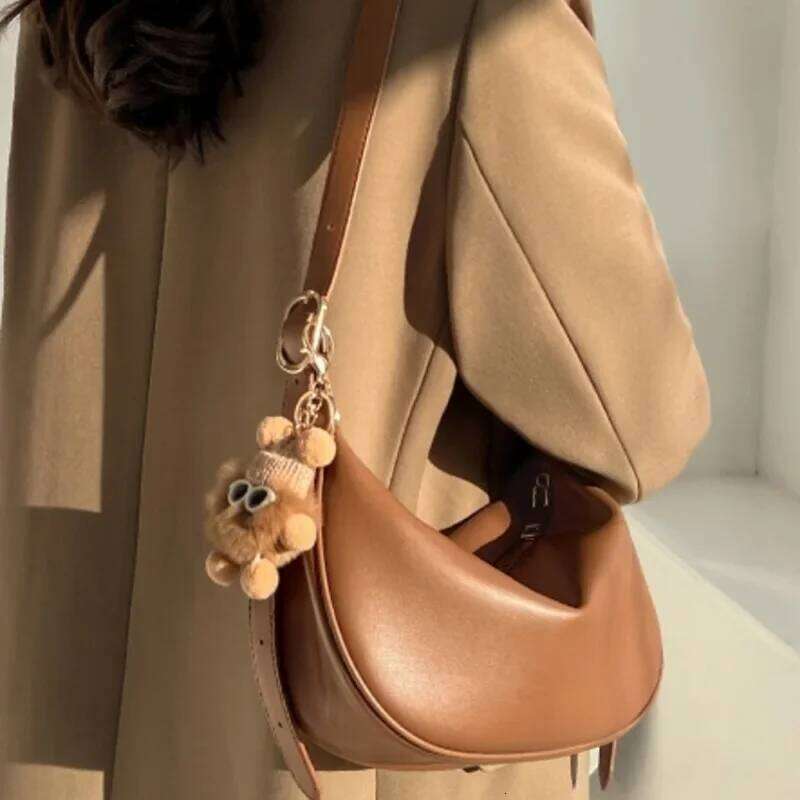 Trendy 2024 New Women's Shoulder Spring Summer Best Seller Crossbody Dumpling Bag High-End Feel Maillard Style Leather