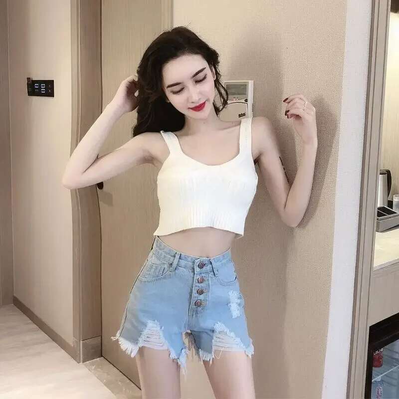 With Waist Pocket Ripped Denim Shorts for Women Design Elegant Outfits XL Classic 2000s Clothes Y2k Hot Short Jean Pants Woman