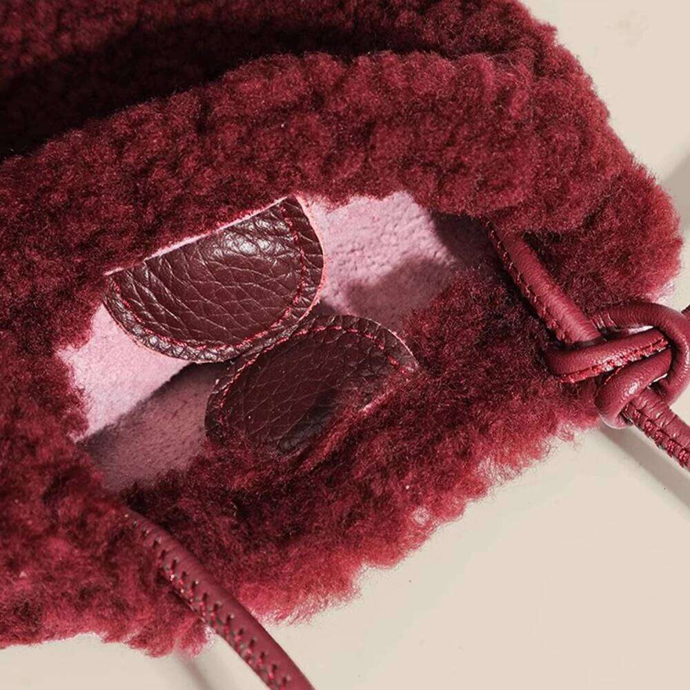 Designer Winter Sheep Wool Women Bag Genuine Lamb Fur Small Crossbody Purse Female Mobile Phone Mini Sling Bags