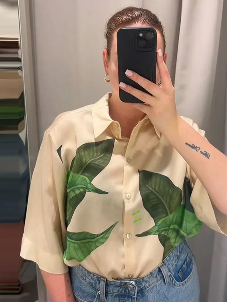 Casual Womens Flower Printed Shirts Short Suits Half Sleeve Turn-Down Collar Lady Sets 2025 Summer Fashion 2 Pieces Set Women 250616