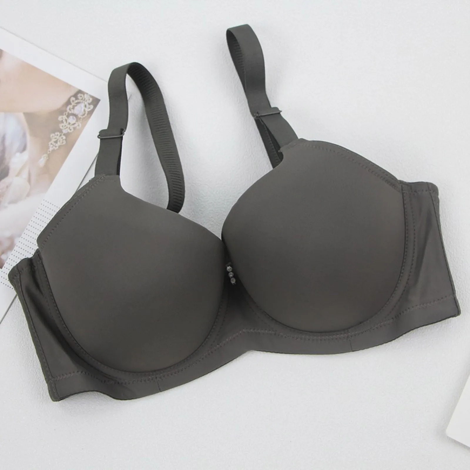 Women Back Button Shaping Cup Adjustable Shoulder Strap Large Size Underwire Bra Women Embroidery Plus Size Bra 250617