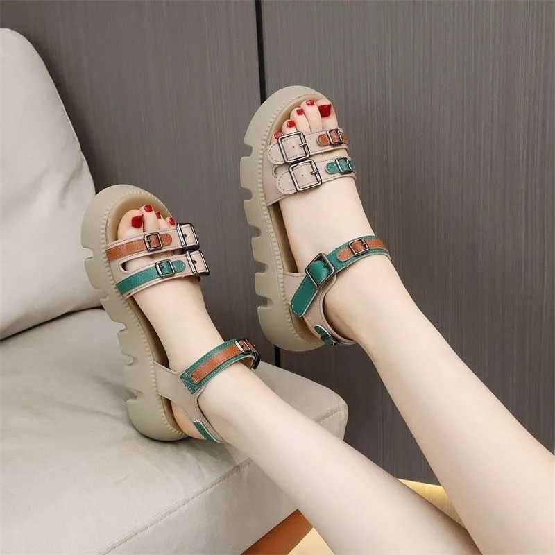 Platform Sandals 2025 New Summer FAshion Soft Bottom Increase Sandals Color MaTChing Clothing Pair Women Platform Shoes Z250617