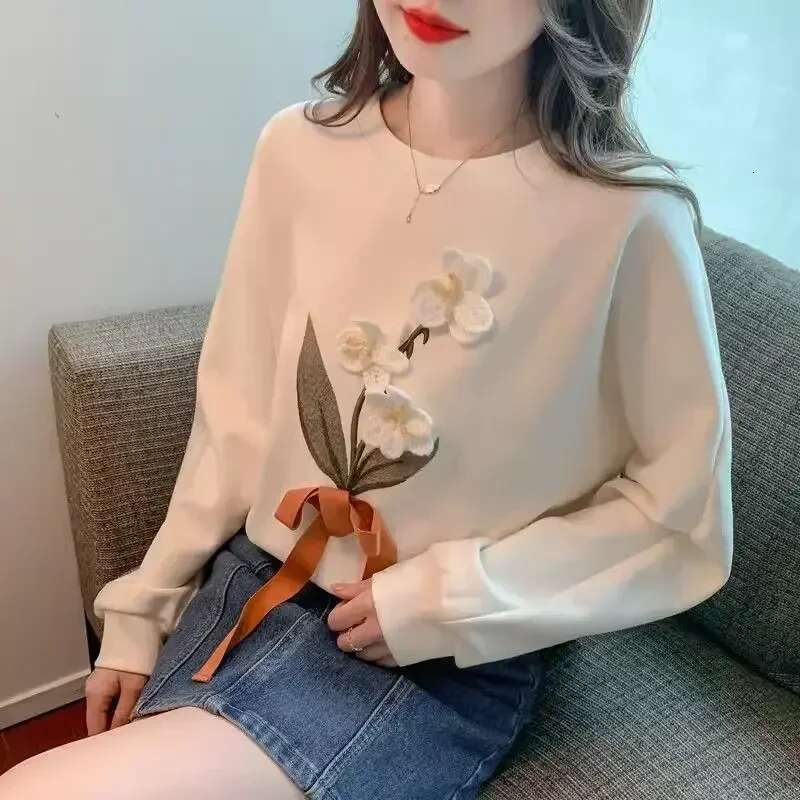 Kawaii Woman Tops Long Sleeve Korean Fashion Sweatshirt for Women Cute Harajuku Xxl Cotton Designer Cheap Aesthetic Emo Pullover