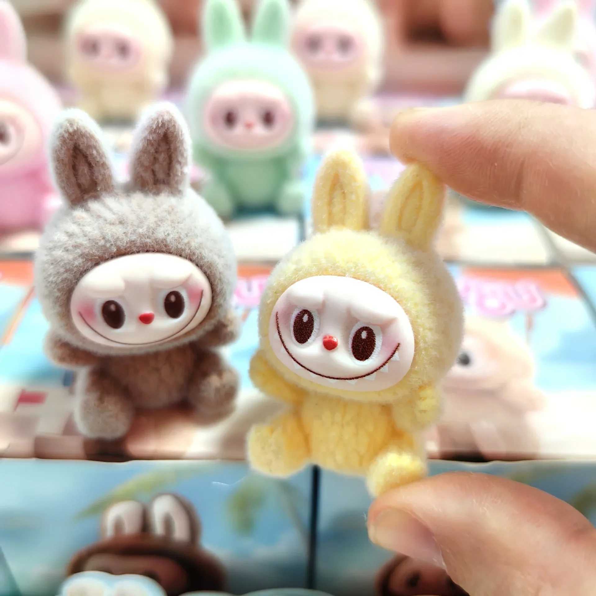Hot selling Plush Labubu Blind Box Trendy Resin Doll Seat Series Mini Doll Mystery Box Cute Mini Figure Gift Toy W250617