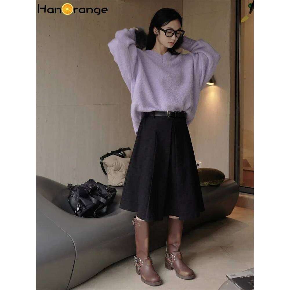 HanOrange 2024 Winter Lazy Sweater Women V-neck Loop Yarn Loose Silhouette Soft Warm Top Female Purple/Coffee