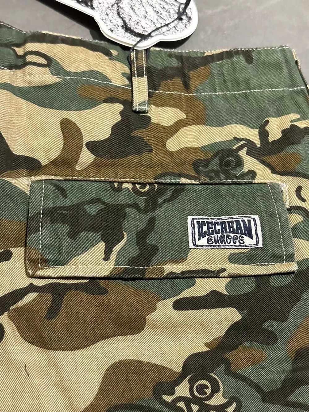 25ss Icecream Running Dog Shorts Trendy American Brand Camouflage Cargo Shorts Multi-Pocket Casual Outdoor Short Pants Z250617