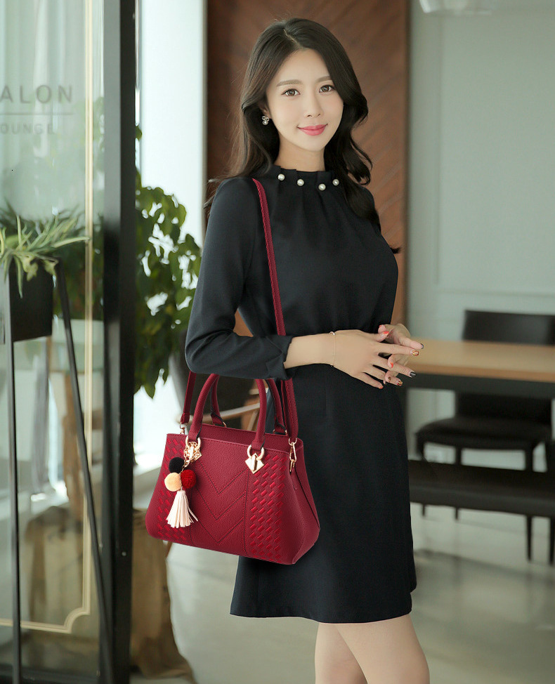 Free Shipping 2025 New Designer Bag Elegant High Quality Shopping Bag Retro Trend Fashion Women's Single Shoulder Handbag