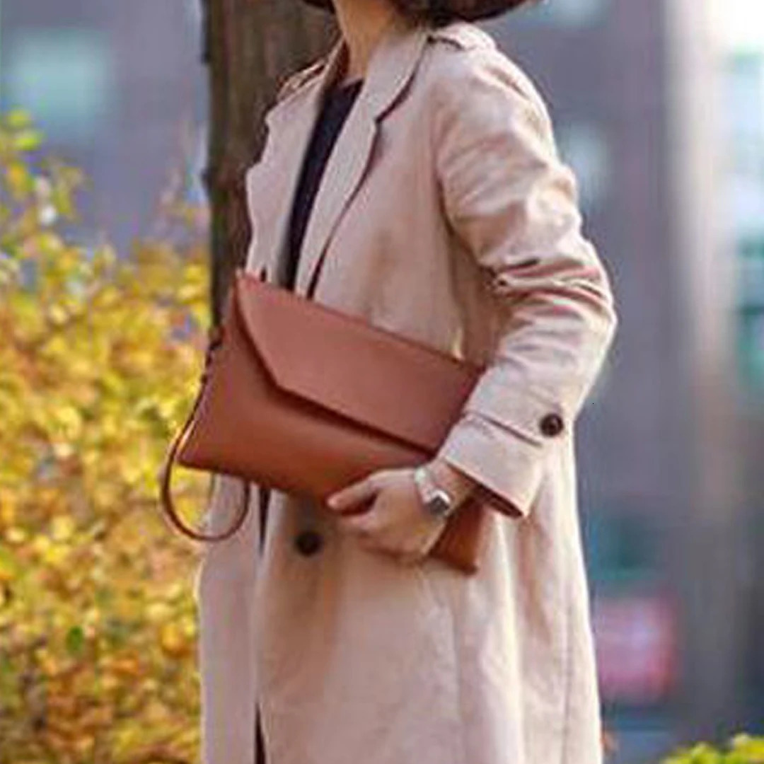 Korean version large capacity womens handbag 2025 trend simple envelope bag fashionable temperament clutch bag handle bag 250617