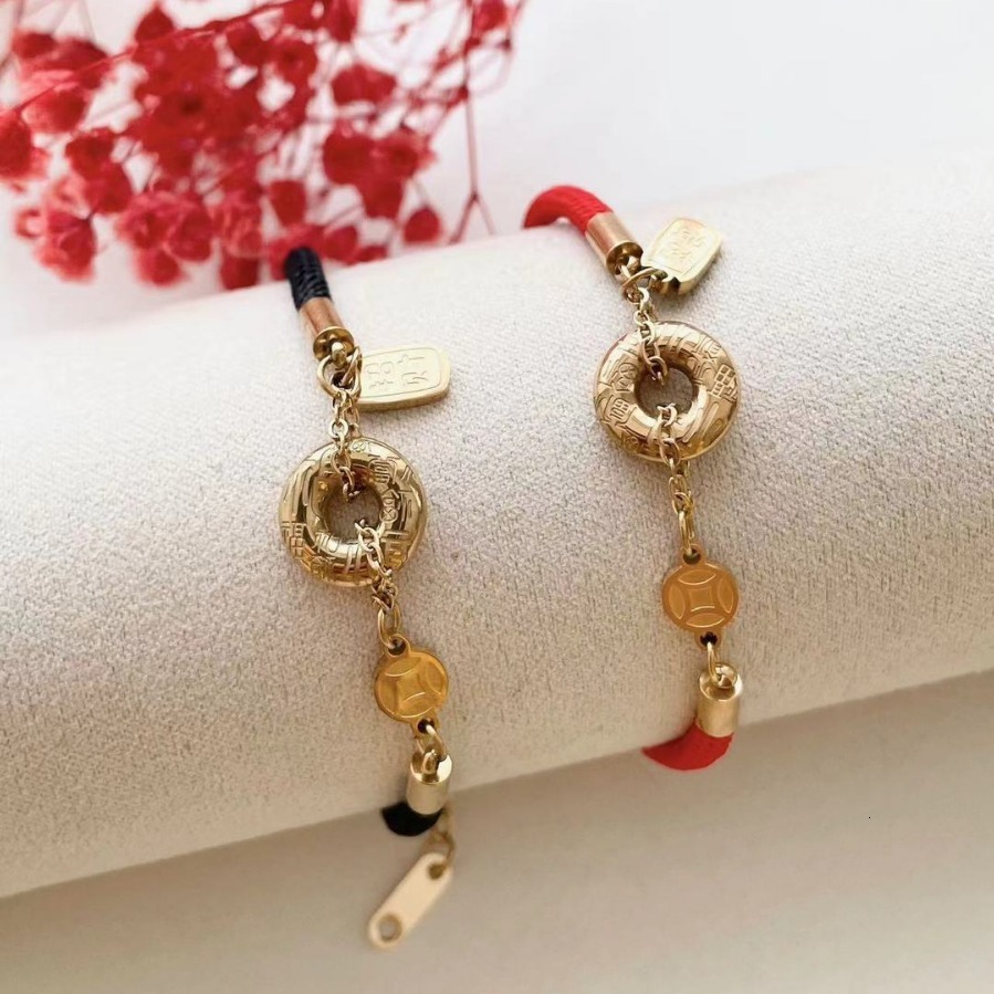 Titanium Steel Fashion Red Rope Wealth Fortune Character Coin Simple Style Niche Gold Clavicle Bracelet