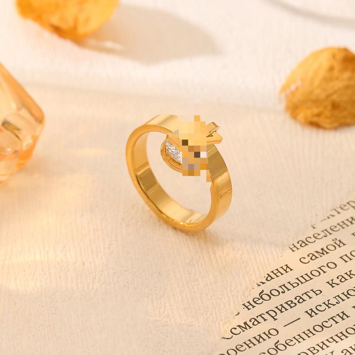 Fashionable Light Luxury Style Elegant Versatile Diamond-Studded English for Women High-End Titanium Steel Non-Fading Ring