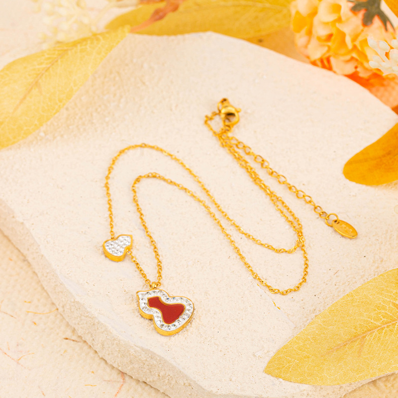 Fashion Light Style Simple Personality Versatile Dia-Encrusted Gourd Necklace for Women High-End Titanium Steel Non-Fading Jewelry