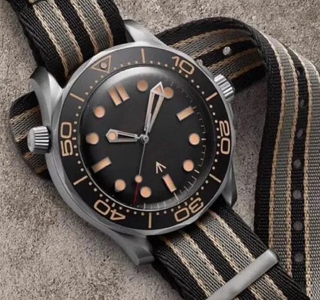 omegawatch omegawatchs Men watches high quality Sea master 300 42mm orologio uomo Sapphire Glass Rubber man wristwatch automatic Mechanical Movement mens watch AA
