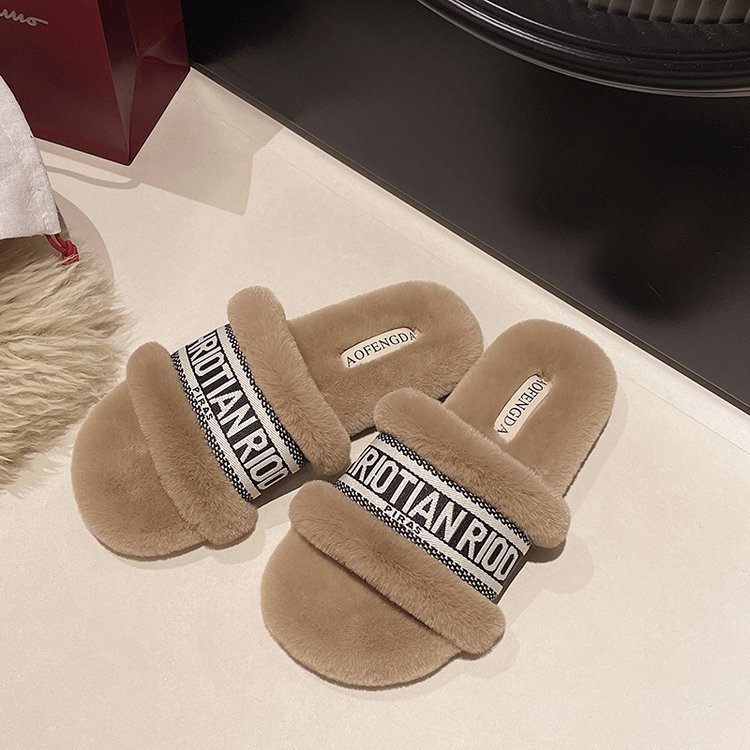 new free shipping designer slippers for woman letter Indoor outdoor keep warm Thick woolen slippers vintage casual black khaki white Plush sandals
