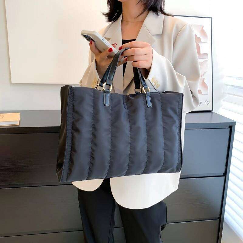 2022 High Quality Nylon Tote Bags For Women Casual Large Shoulder Winter Handbag Designer Purse Crossbody Bag Satchel