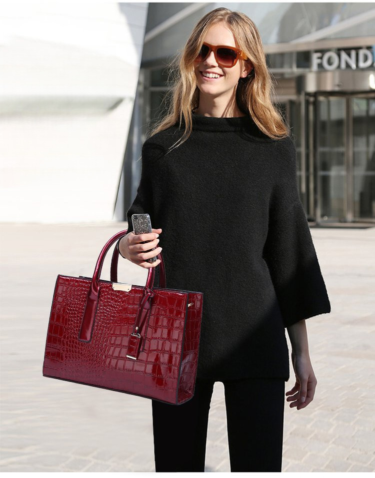 Free Shipping 2025 New Designer Bag Trendy High-end Crocodile Pattern Women's Handbag Fashionable High-quality Shopping Bag