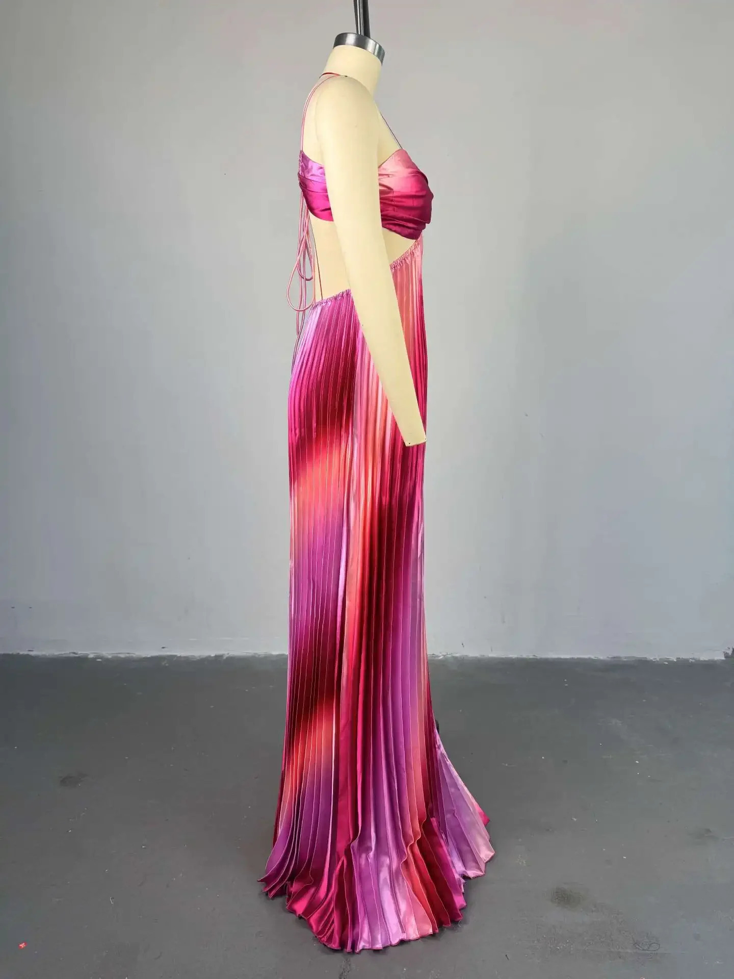 CM.YAYA 2025 Elegant Sleeveless Sweet Strapless Gradient Floor-Length Long Women Dress Beach Party Evening Sexy Pleated Dresses 250616