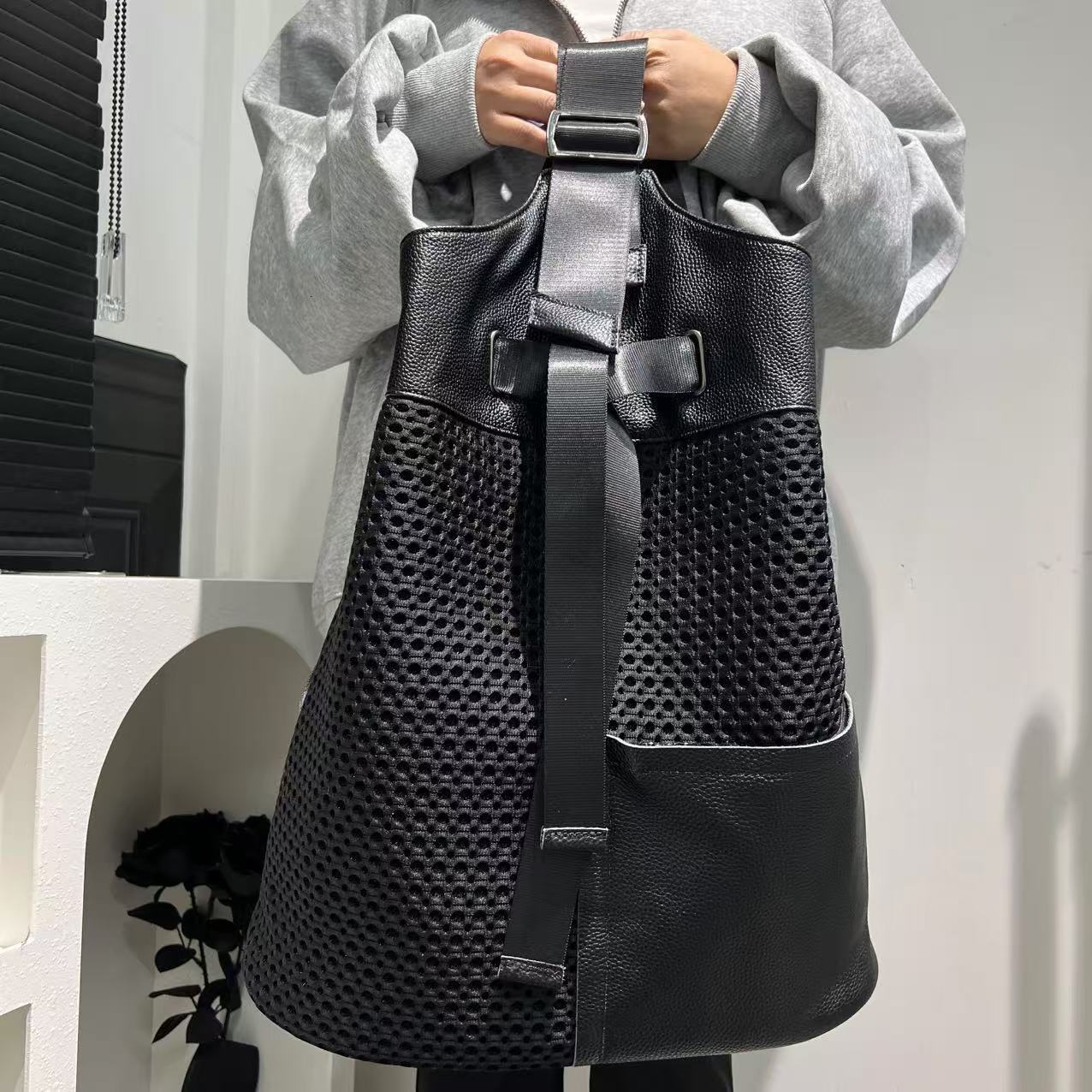 Free Shipping Designer Luxury Women's Backpack Fashion Mesh Lightweight New Handbag Large Capacity Patchwork Trendy Shoulder Bag