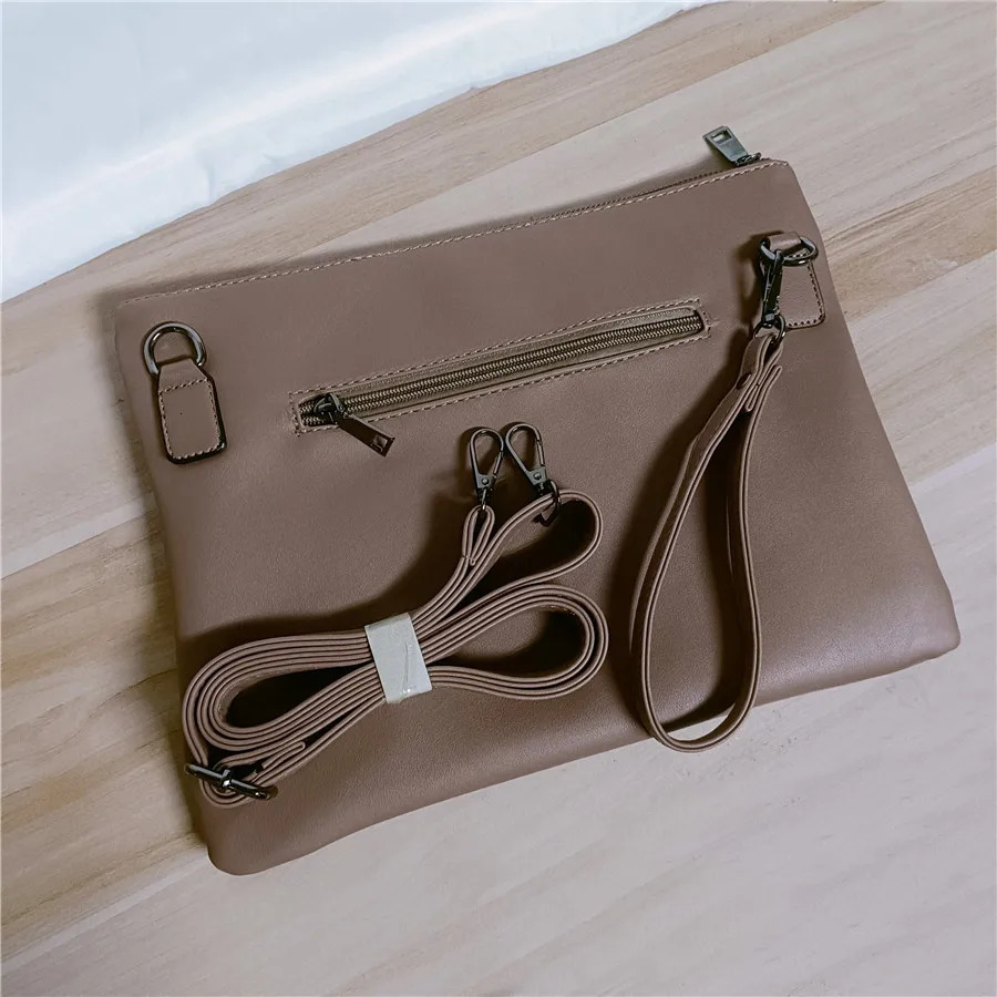 Fashion rivets Women Envelope Clutch Bag PU Leather Womens Crossbody Messenger Bag Female Shoulder bag Clutches bolsas red 250617