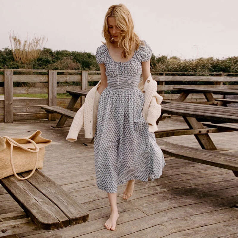 Dress Designer Dresses for Woman 710 New 2025 Floral Square Neck Pure Cotton Vacation Waist-cinching Mid-length Dress French Style Women