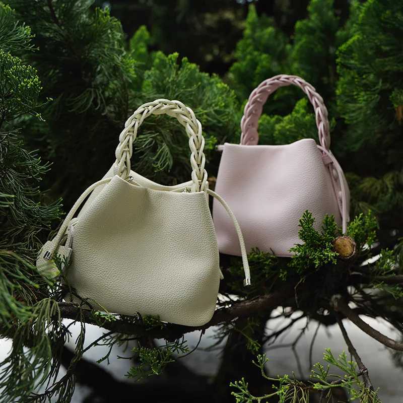 Spring Textured Genuine Leather Mini Bucket Bag Women Fashion All-Match Drawstring Design Commuter Handbags Lady Elegant Pouch Z250617