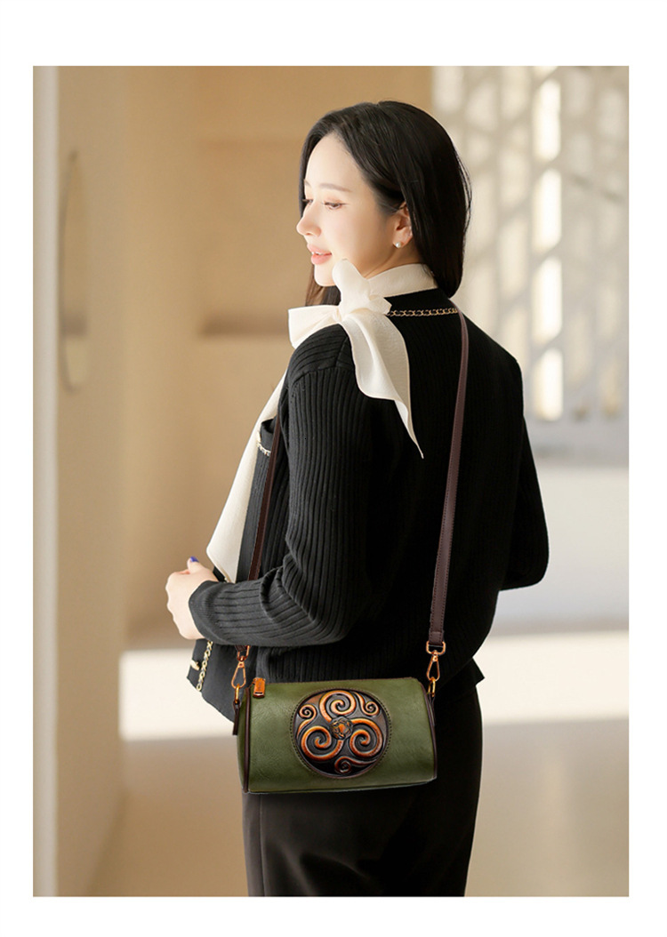 Free Shipping 2025 New Designer Bag Large Capacity Casual Women's Shoulder Handbag Embossed Fashionable High-quality Shopping Bag