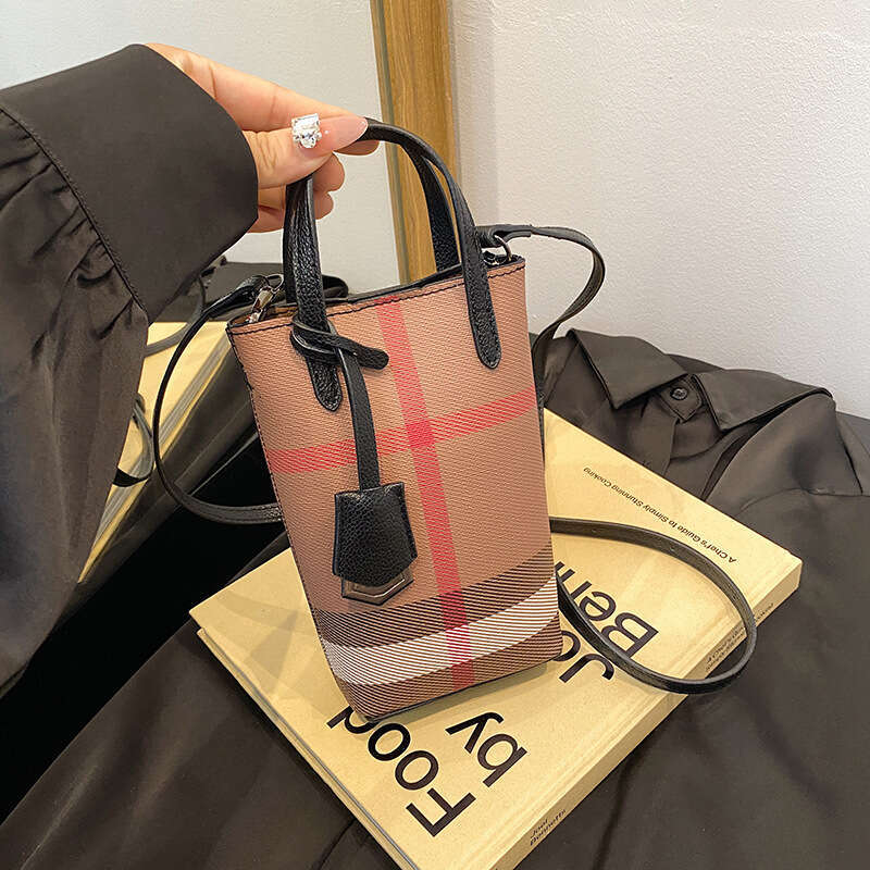 Women's Phone New Lightweight Handheld Plaid Shoulder Niche High-end Crossbody Small Square Bag Trendy