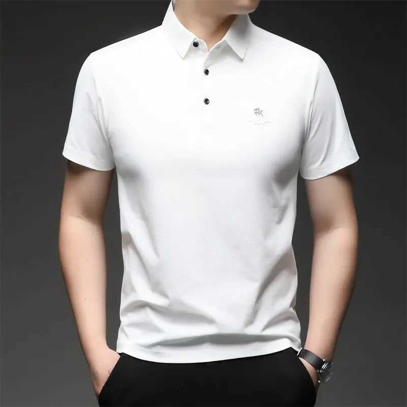 New Mens Business Casual Short Sleeve Shirt with Badge Solid Color Polo Shirt Fashionable Breathable Comfortable Versatile Top XJ250617
